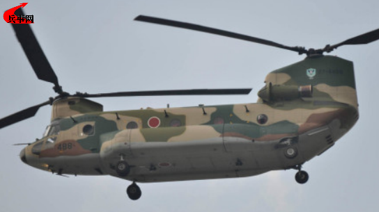 航空自卫队从美军购买的CH-47J直升机.png