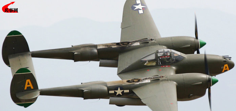 P-38“闪电”.png