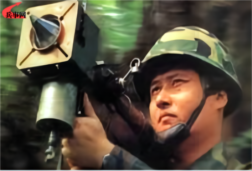 红缨-6（FN-6）单兵便携式防空导弹.png