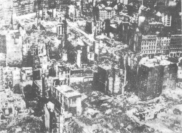 盟军对德国的战略轰炸，汉堡轰炸，二战中最具毁灭性的轰炸之一